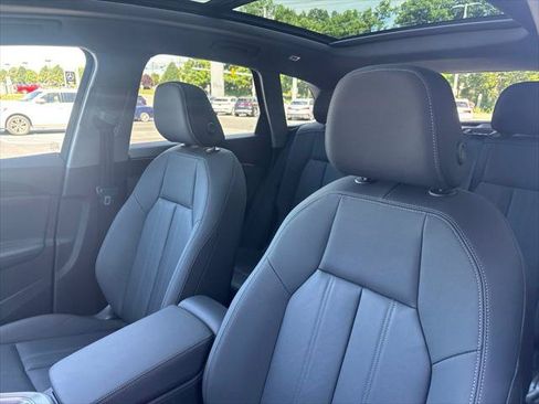 Used 2025 Audi Q5 Premium Plus w/ Premium Plus AWD/4WD image 21