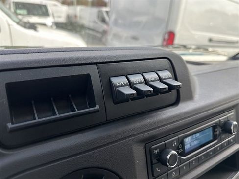 New 2024 Ford E-350 and Econoline 350 Super Duty image 12