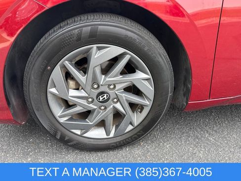 Used 2024 Hyundai Elantra SEL FWD image 8