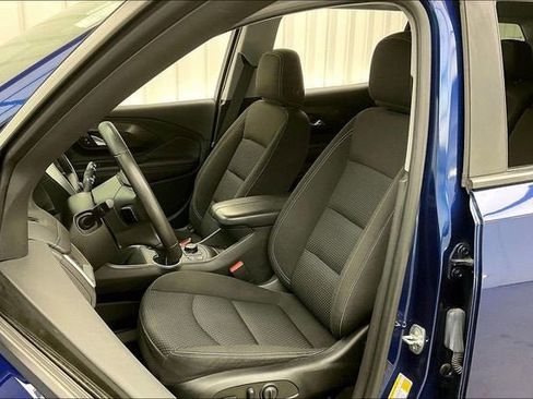 Certified 2022 GMC Terrain SLE w/ Driver Convenience Package image 8