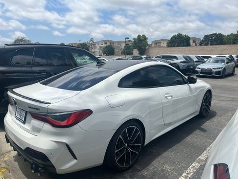 Used 2022 BMW M440i Coupe RWD image 5