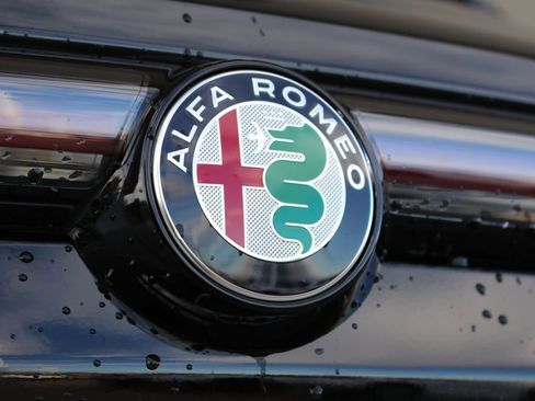 New 2025 Alfa Romeo Tonale image 13