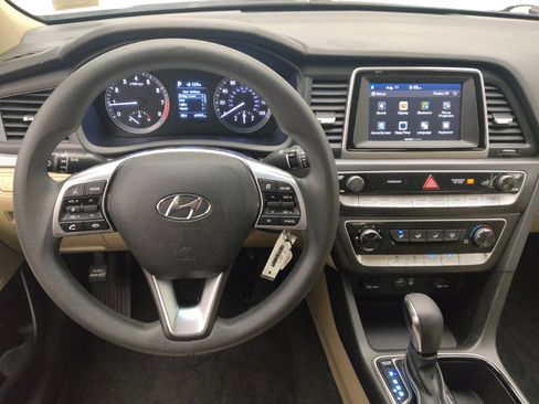 Used 2019 Hyundai Sonata SE w/ Cargo Package FWD image 22