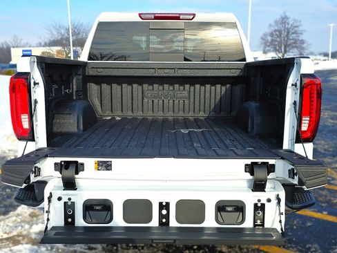 New 2026 GMC Sierra 1500 SLT w/ SLT Premium Plus Package image 8