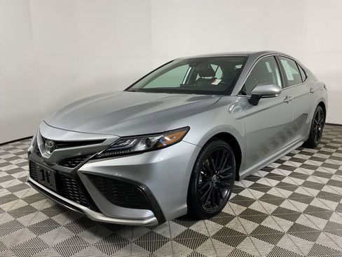 Used 2024 Toyota Camry XSE image 4