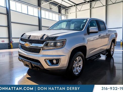 Used 2017 Chevrolet Colorado LT w/ LT Convenience Package RWD image 22