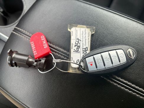 Used 2025 Nissan Altima 2.5 SV image 22