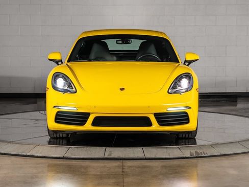 Used 2023 Porsche 718 Cayman RWD image 6