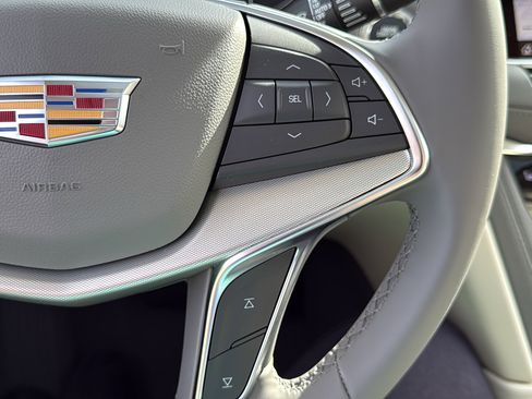 New 2026 Cadillac XT5 Premium Luxury w/ LPO, Floor Liner Package image 17