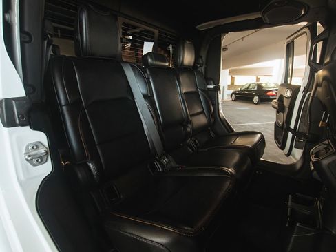 Used 2023 Jeep Gladiator Mojave w/ Cold Weather Group AWD/4WD image 34