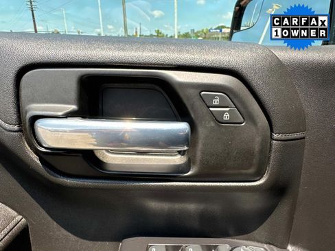 Used 2021 Chevrolet Silverado 1500 LT w/ Z71 Off-Road Package image 23