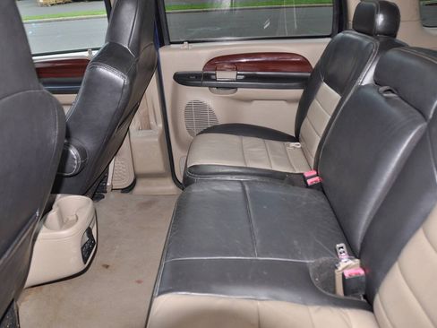Used 2005 Ford Excursion Eddie Bauer RWD image 22