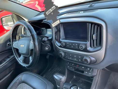 Used 2015 Chevrolet Colorado Z71 image 11