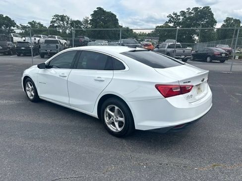 Used 2016 Chevrolet Malibu LS FWD image 3
