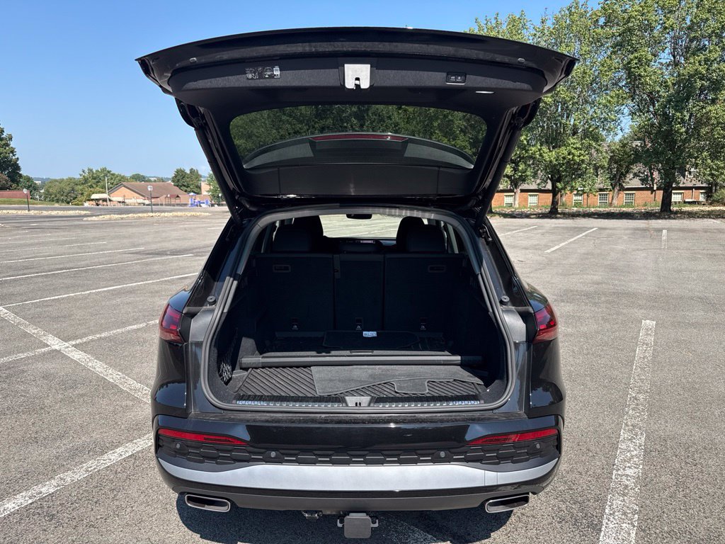 Used 2025 Audi Q5 Premium AWD/4WD image 24