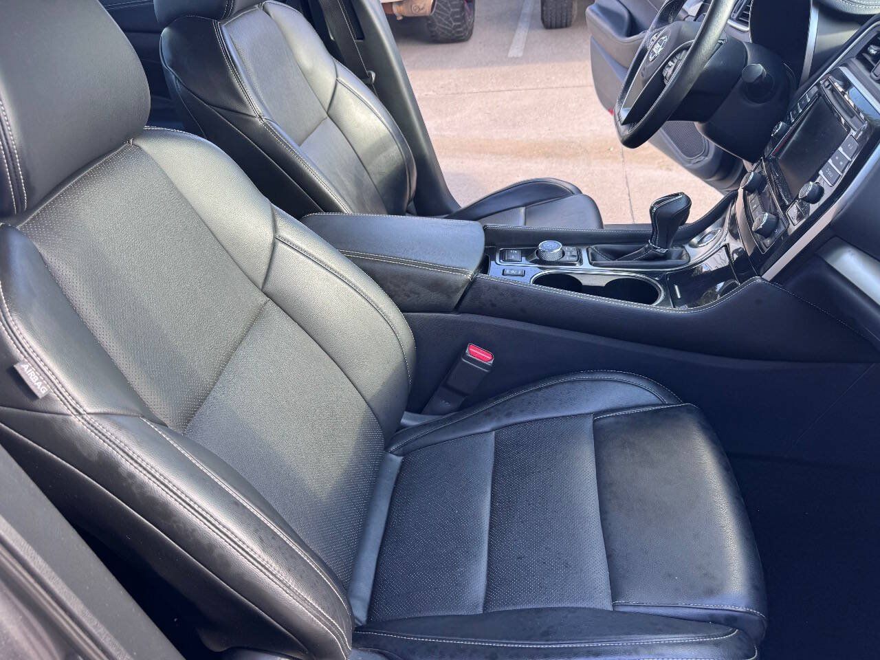 Used 2019 Nissan Maxima 3.5 SL FWD image 18