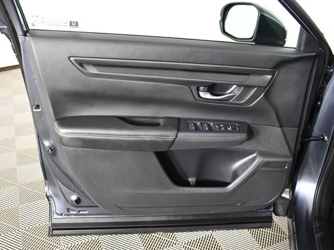 Used 2025 Honda CR-V EX image 26
