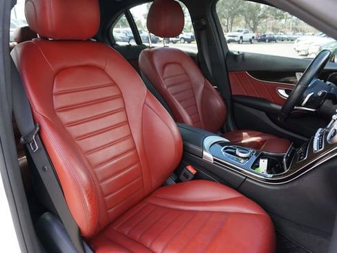 Used 2020 Mercedes-Benz C 300 Sedan image 2