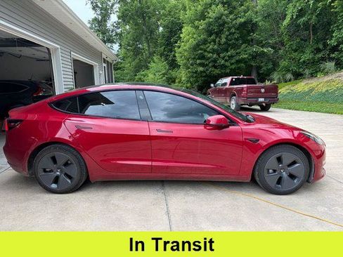 Used 2022 Tesla Model 3 RWD image 1