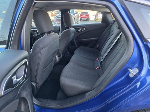 Used 2015 Chrysler 200 Limited image 14