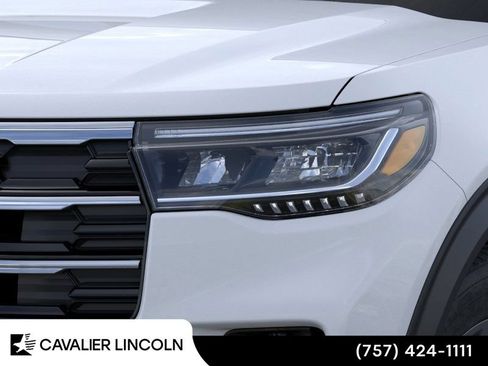 Used 2026 Ford Explorer Active w/ Active Comfort Package AWD/4WD image 18