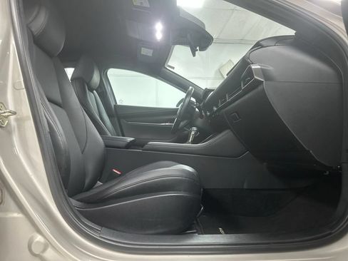 Used 2024 MAZDA MAZDA3 s FWD image 20
