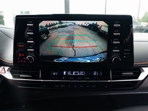 Used 2021 Toyota Sienna XSE image 15