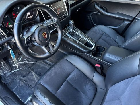 Used 2018 Porsche Macan image 4