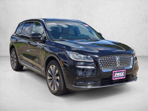 Used 2020 Lincoln Corsair Reserve w/ Rear Removable Package Tray FWD image 3
