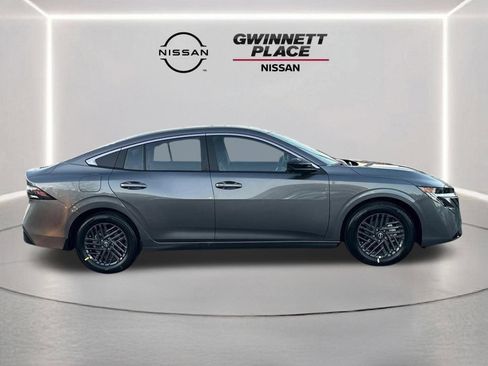 New 2026 Nissan Sentra SV w/ SV Convenience Package FWD image 4