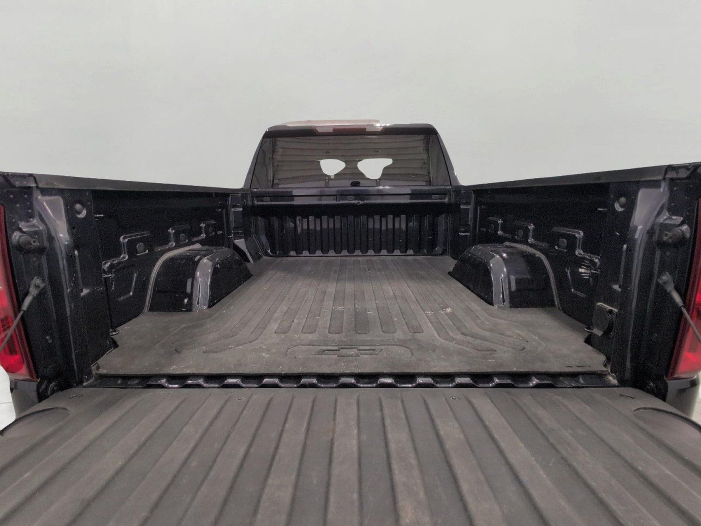 Used 2023 Chevrolet Silverado 1500 LT Trail Boss w/ LPO, Dark Essentials Package AWD/4WD image 15