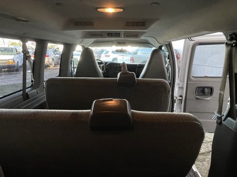 Used 2017 Chevrolet Express 2500 LS image 15