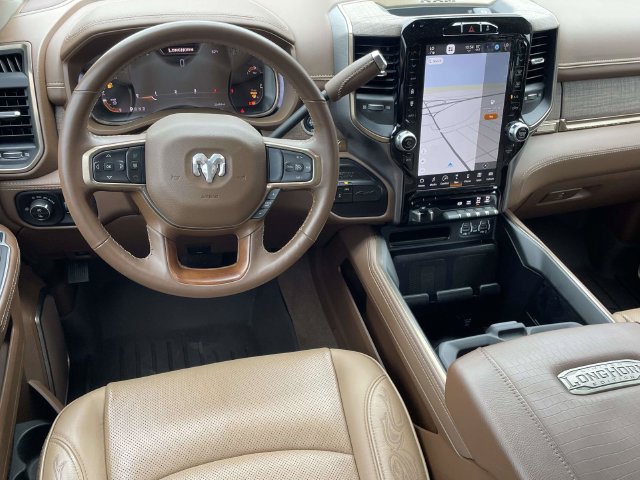 Used 2024 RAM 2500 Limited w/ Towing Technology Group AWD/4WD image 4