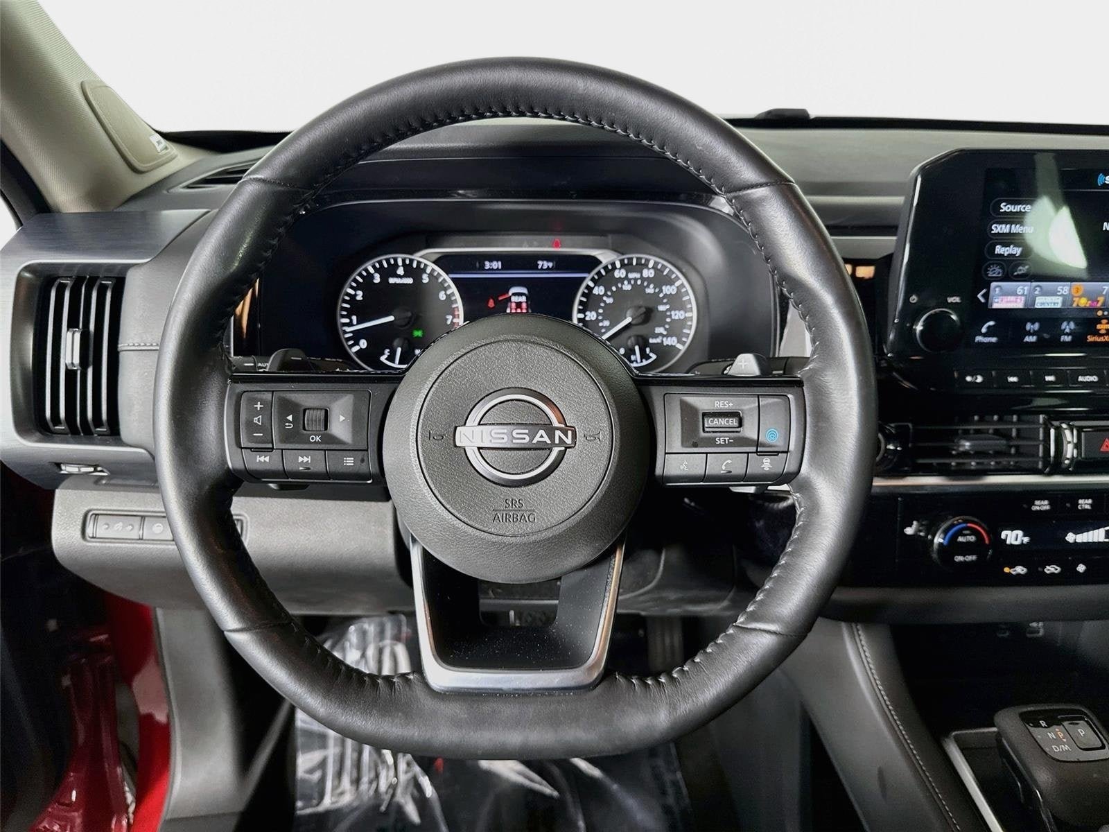 Used 2024 Nissan Pathfinder SL w/ SL Premium Package FWD image 12