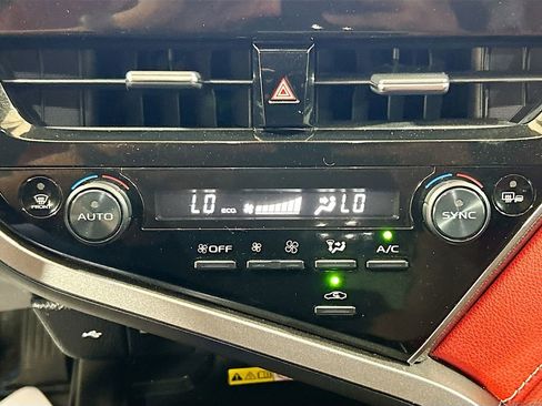 Used 2022 Toyota Camry XSE image 13