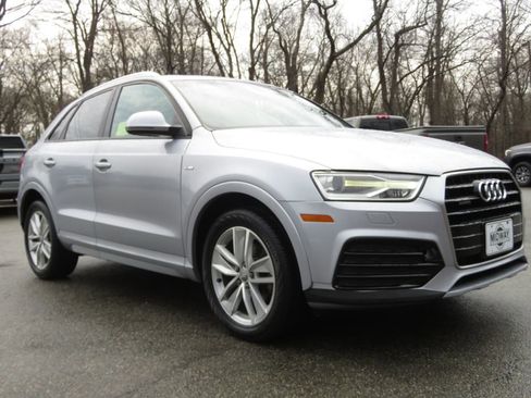 Used 2018 Audi Q3 2.0T Premium w/ Convenience Package image 3