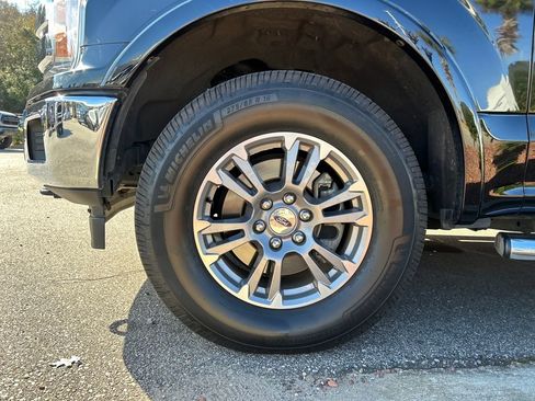 Used 2018 Ford F150 Lariat image 7