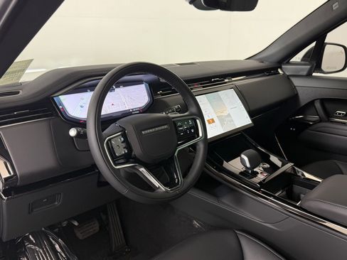 New 2026 Land Rover Range Rover Sport SE AWD/4WD image 3