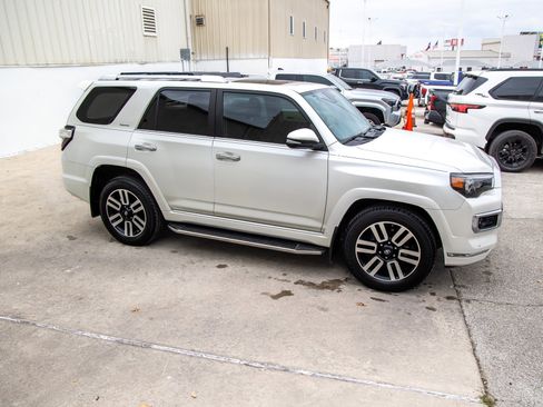 Used 2021 Toyota 4Runner Limited image 6