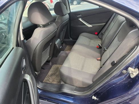 Used 2010 Pontiac G6 Sedan FWD image 11