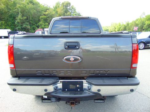 Used 2007 Ford F250 Lariat AWD/4WD image 4