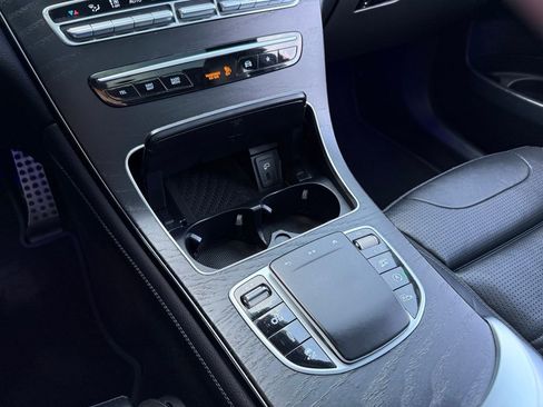 Used 2020 Mercedes-Benz GLC 63 AMG 4MATIC image 23