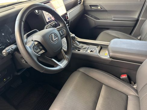 Certified 2026 Lexus GX 550 AWD/4WD image 11