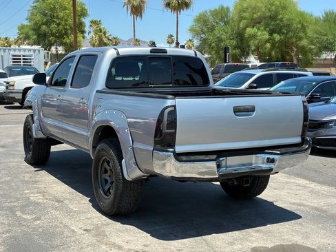 Used 2014 Toyota Tacoma 4x4 Double Cab w/ TRD Sport Package image 4