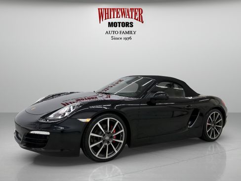 Used 2016 Porsche Boxster image 2
