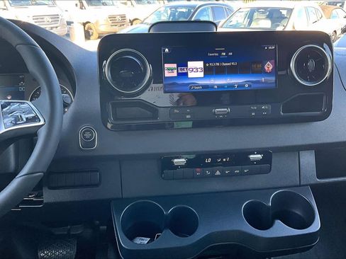 New 2026 Mercedes-Benz Sprinter 2500 image 6