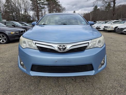Used 2012 Toyota Camry XLE w/ Convenience Pkg image 5