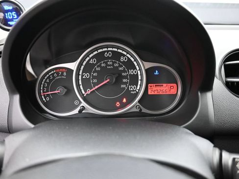 Used 2013 MAZDA MAZDA2 Sport FWD image 9