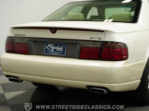 Used 1998 Cadillac Seville STS w/ Heated Seats Pkg image 24