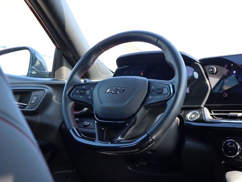 Used 2024 Chevrolet Trax RS w/ Driver Confidence Package image 39